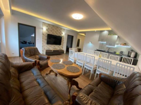 Apartamenty na Źródlanej, Delowo